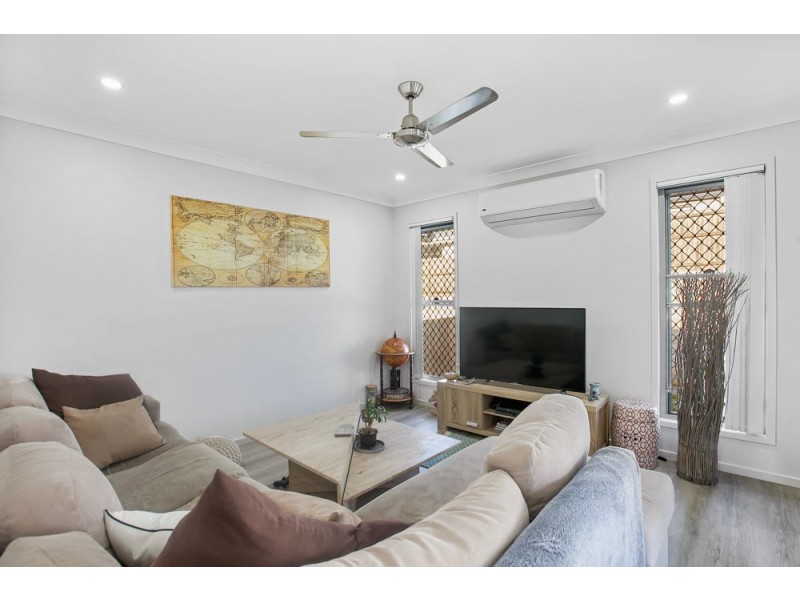 21 Sawyer Street, Spring Mountain QLD 4124