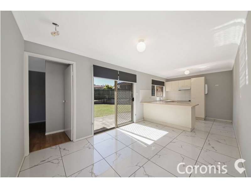 8 Crystal Court, Camira QLD 4300