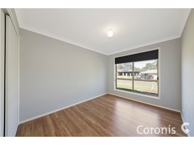 8 Crystal Court, Camira QLD 4300