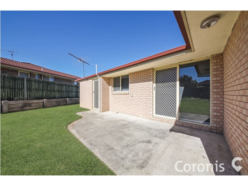 8 Crystal Court, Camira QLD 4300