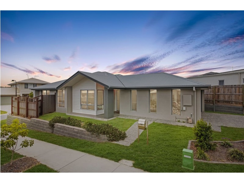 10 William Bay Court, South Ripley QLD 4306