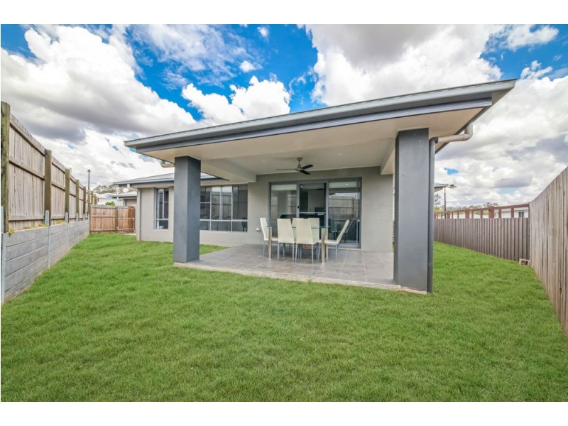 10 William Bay Court, South Ripley QLD 4306