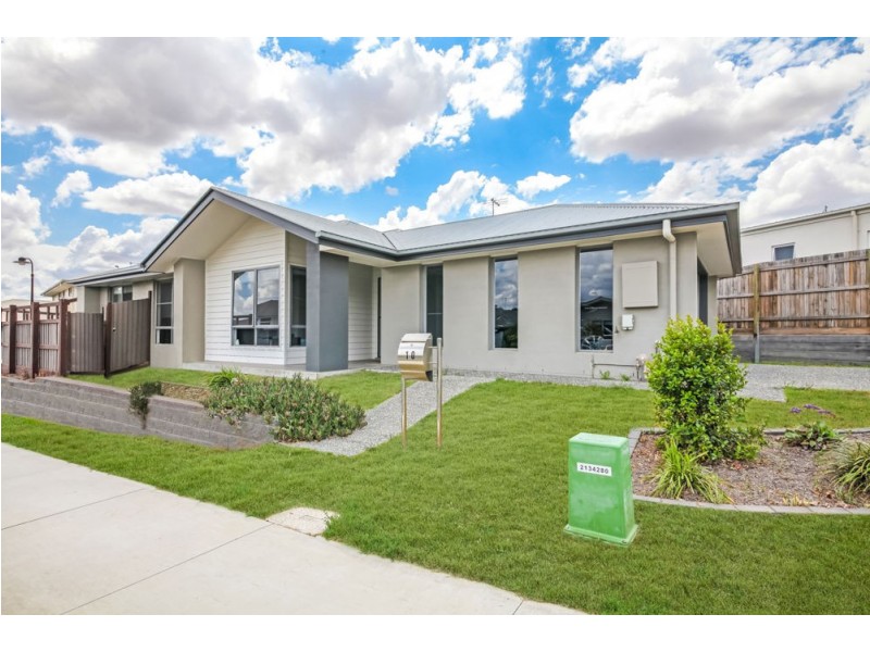 10 William Bay Court, South Ripley QLD 4306