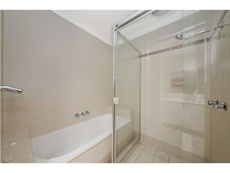 13 Creekside Drive, Springfield Lakes QLD 4300