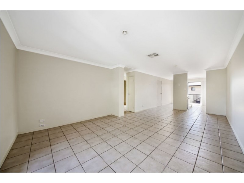 13 Creekside Drive, Springfield Lakes QLD 4300