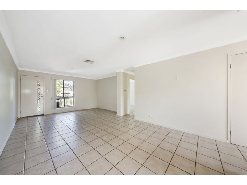 13 Creekside Drive, Springfield Lakes QLD 4300