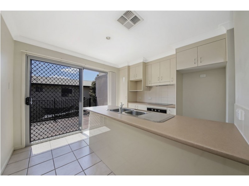 13 Creekside Drive, Springfield Lakes QLD 4300