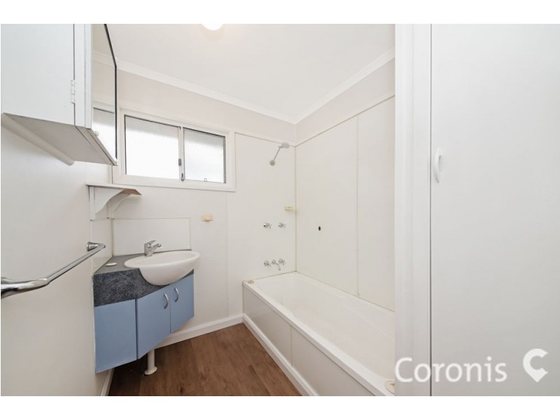 7 Sturt Street, Leichhardt QLD 4305
