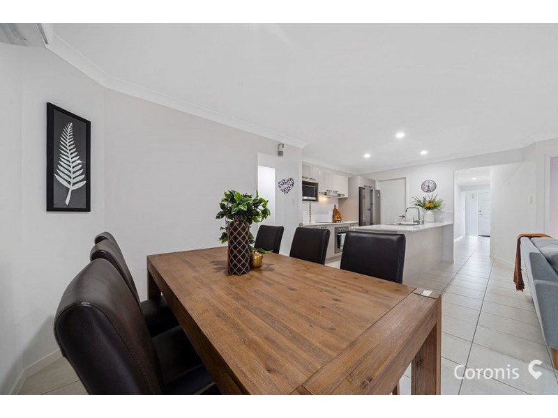 14 Mount Roberts Street, Park Ridge QLD 4125