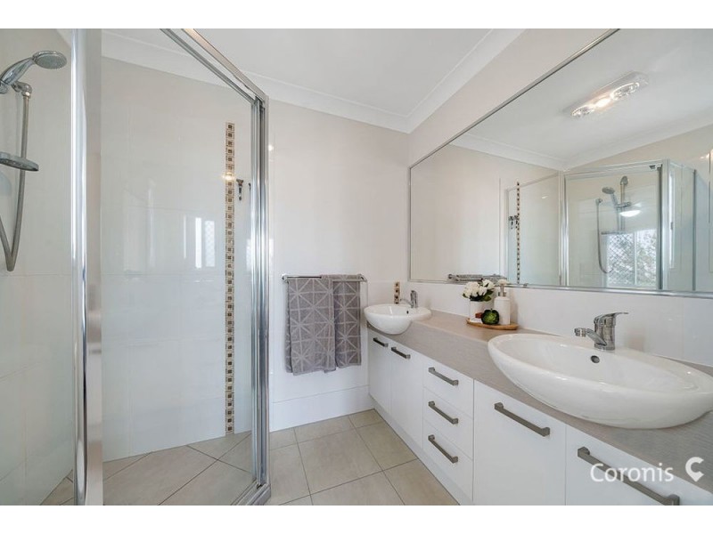14 Mount Roberts Street, Park Ridge QLD 4125