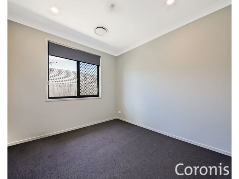 28 Shearwater Tce, Springfield Lakes QLD 4300