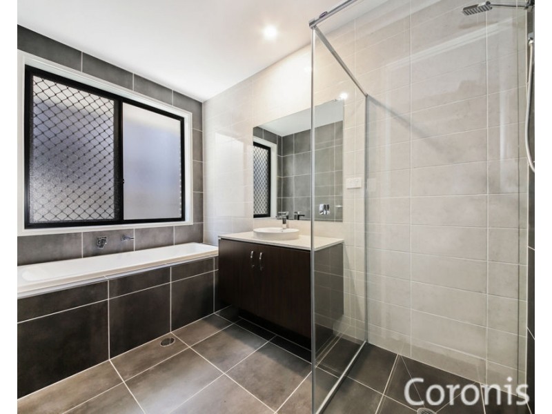 28 Shearwater Tce, Springfield Lakes QLD 4300