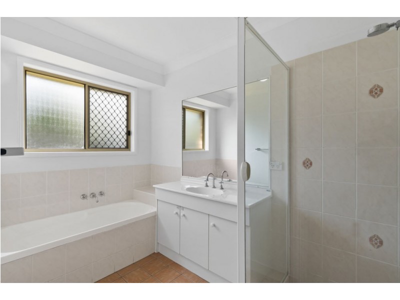 25 Columbus Pl, Forest Lake QLD 4078