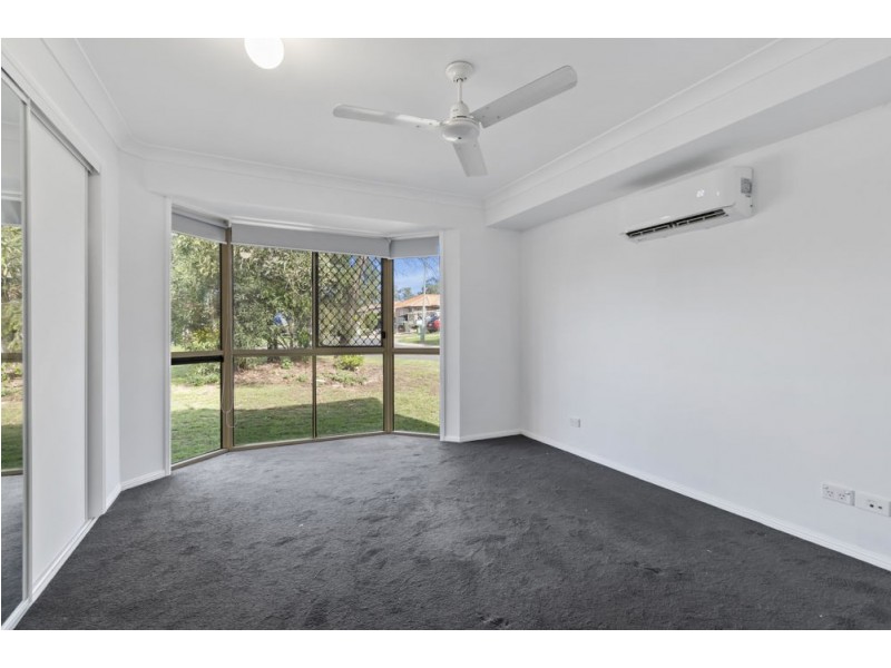 25 Columbus Pl, Forest Lake QLD 4078