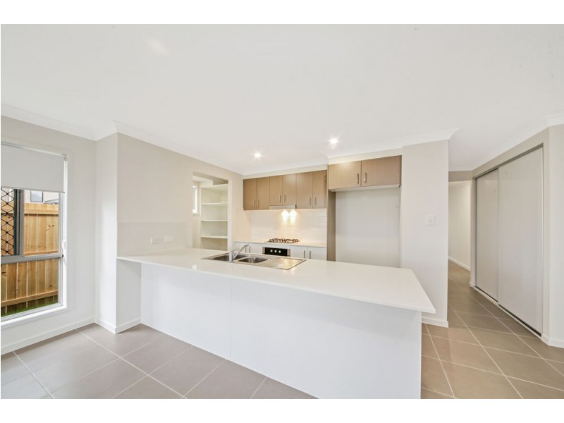 69 Pallara Avenue, Pallara QLD 4110