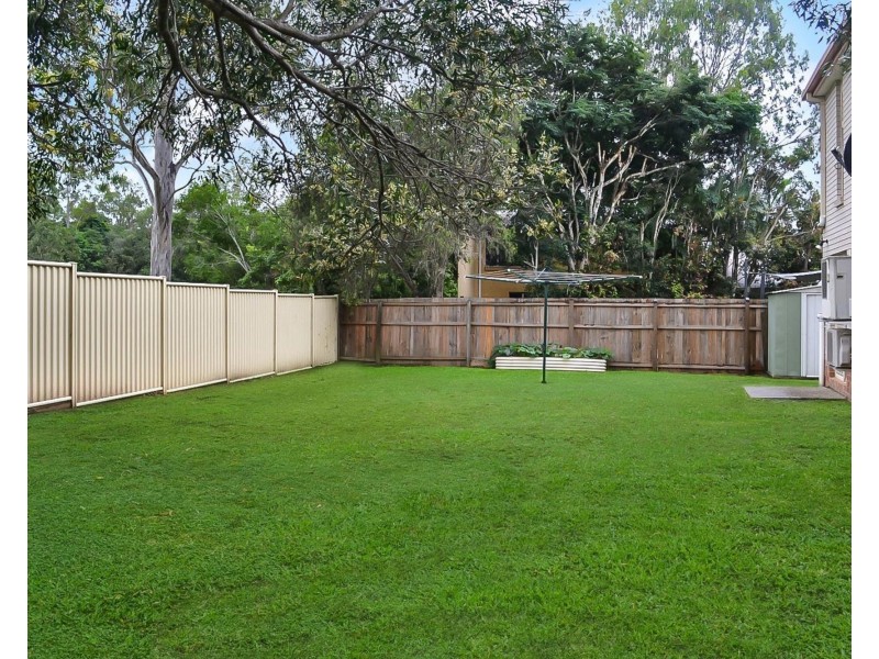 32 Blackbutt Place, Brookfield QLD 4069