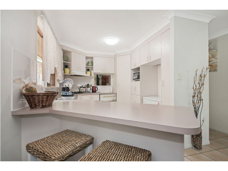 60 Serrata Circuit, Forest Lake QLD 4078