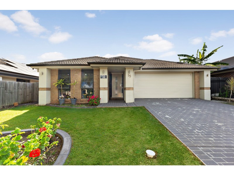 15 Acacia Street, Heathwood QLD 4110