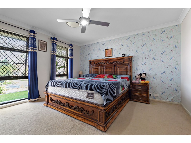 15 Acacia Street, Heathwood QLD 4110