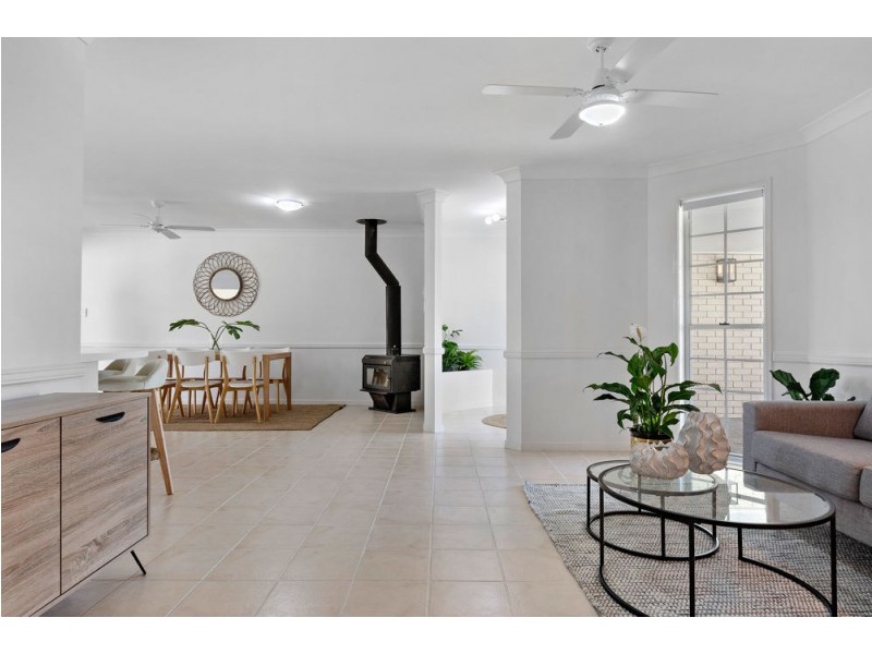 45 Hampstead Street, Forest Lake QLD 4078