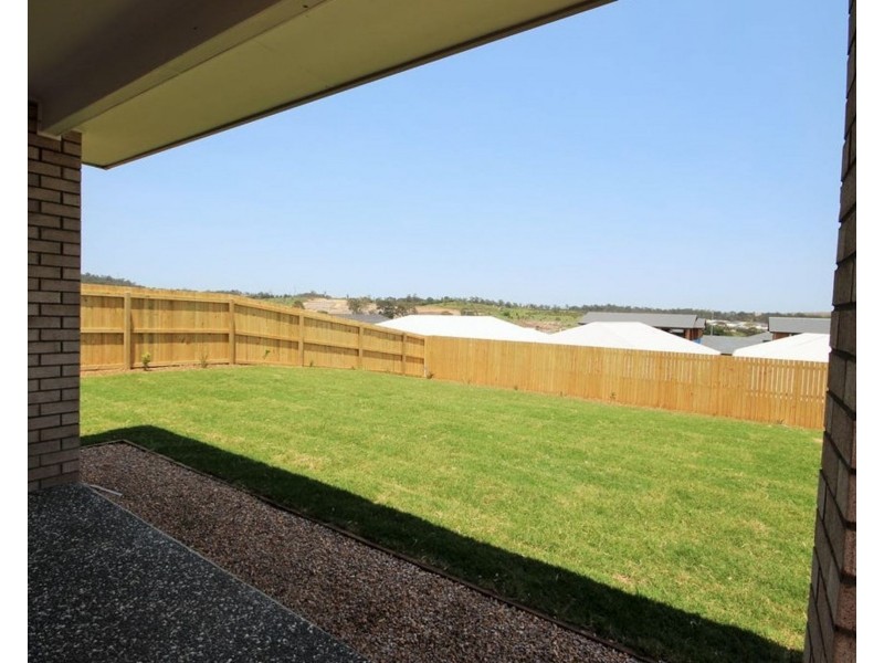 27 STIRLING CIRCUIT, Redbank Plains QLD 4301