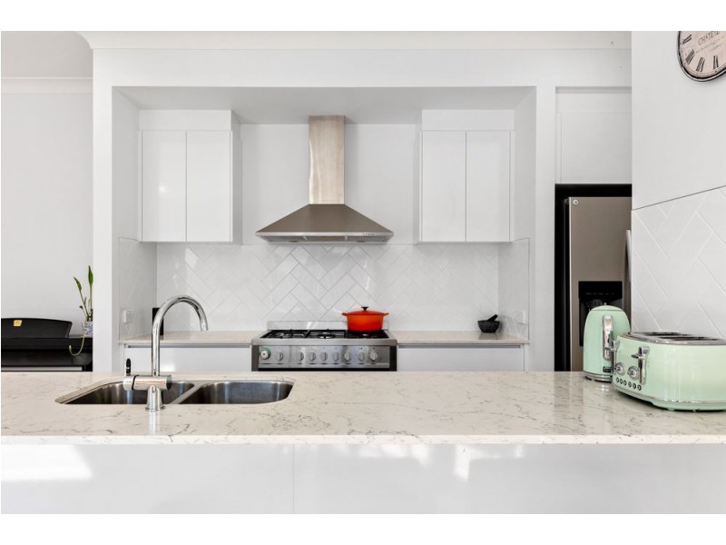 56 Kenneth Drive, Augustine Heights QLD 4300