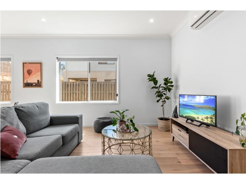 56 Kenneth Drive, Augustine Heights QLD 4300