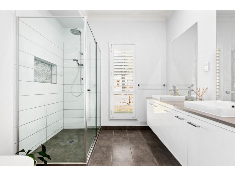 56 Kenneth Drive, Augustine Heights QLD 4300