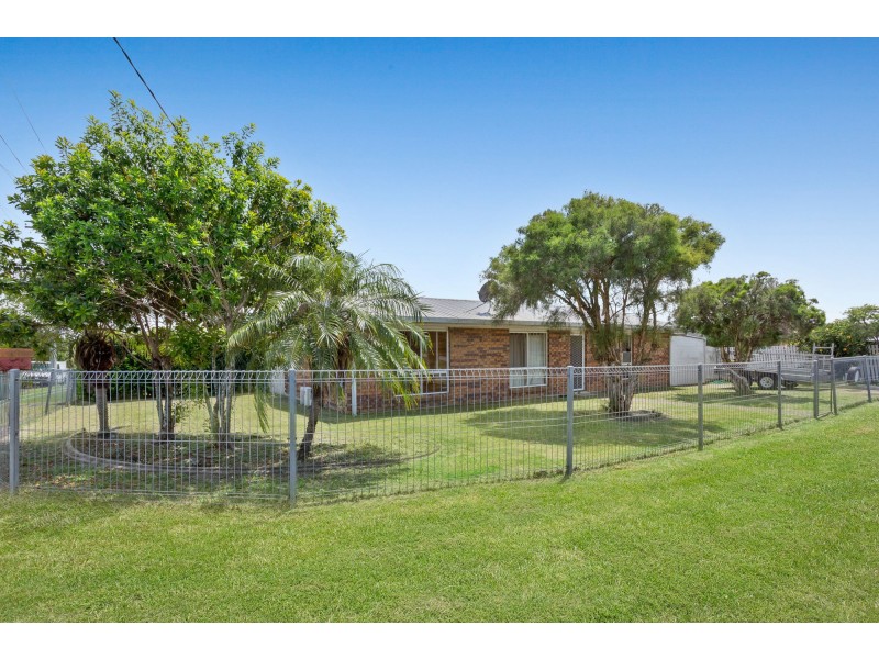 1 Diane Court, North Booval QLD 4304