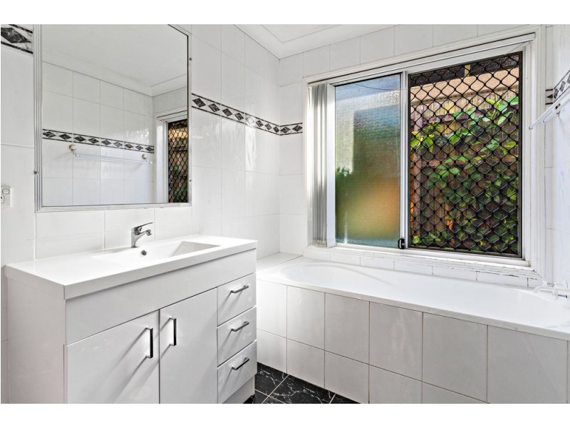 56 Alexandrina Circuit, Forest Lake QLD 4078