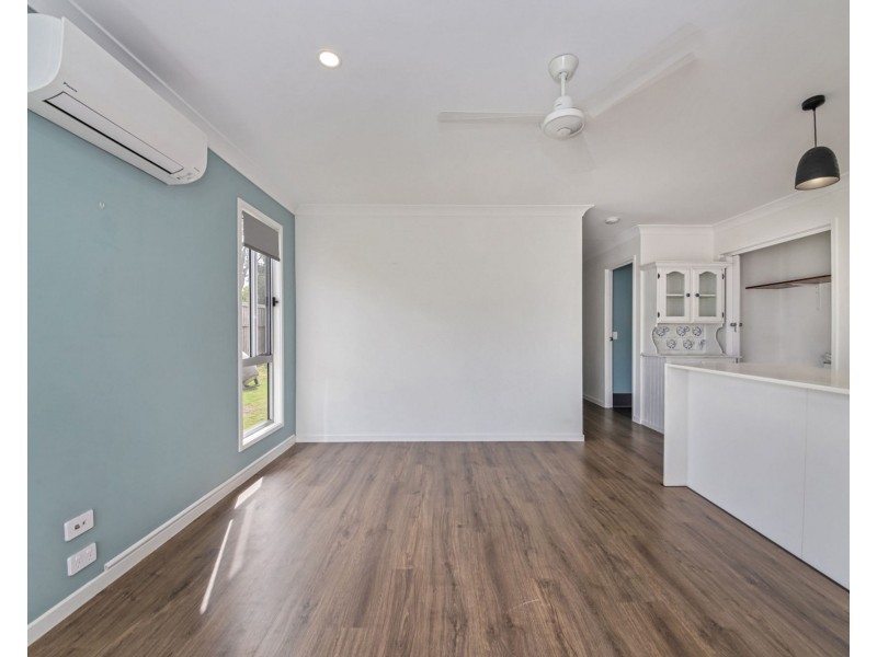 2/22 Booth St, Redbank QLD 4301