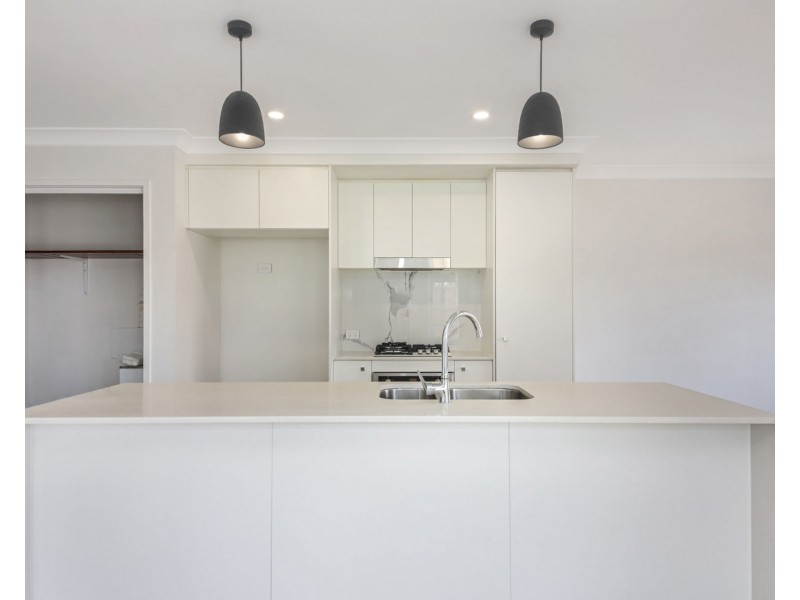 2/22 Booth St, Redbank QLD 4301