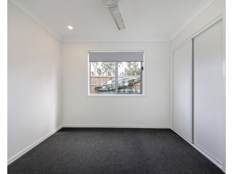 2/22 Booth St, Redbank QLD 4301