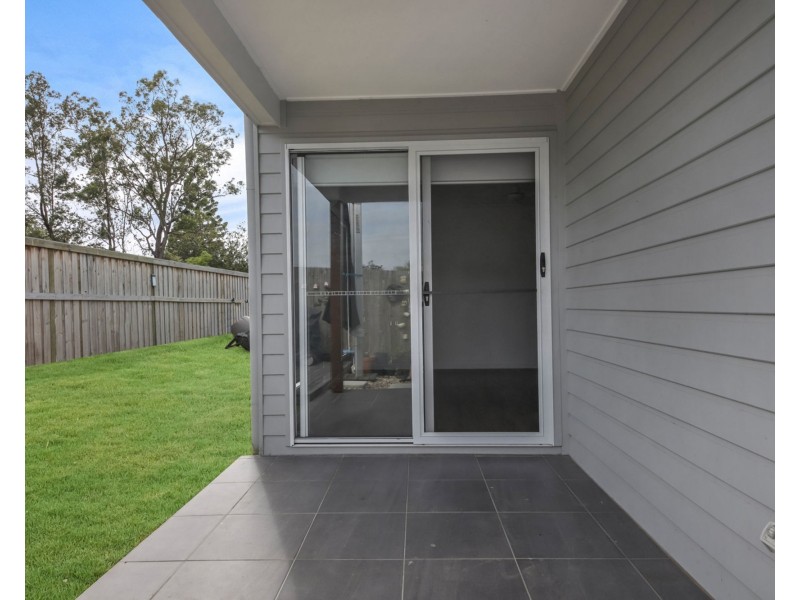 2/22 Booth St, Redbank QLD 4301