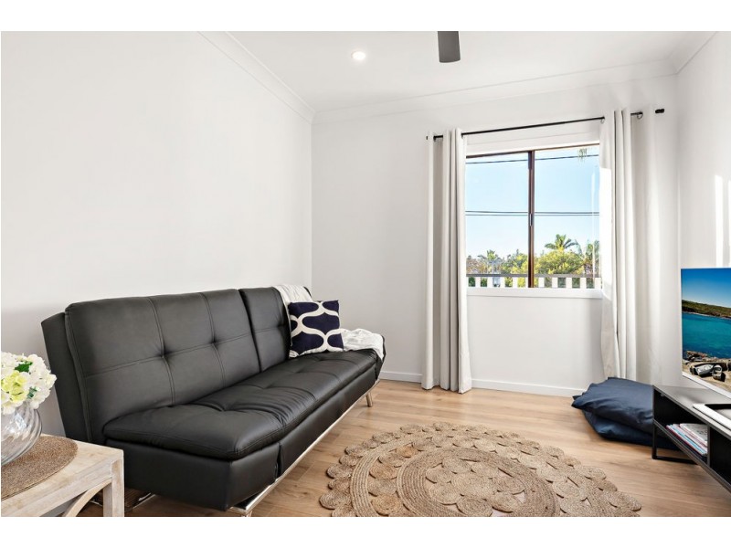 44 Cameron Parade, Wynnum QLD 4178