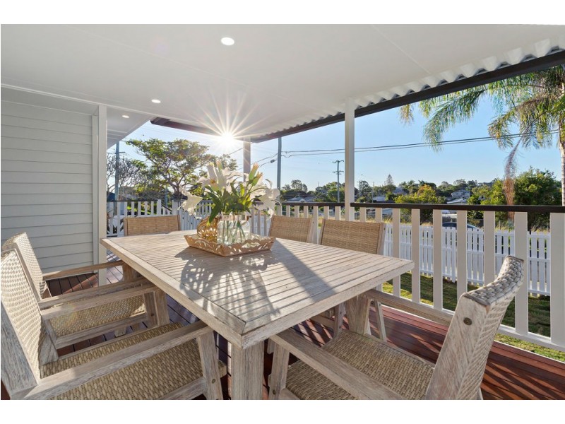 44 Cameron Parade, Wynnum QLD 4178