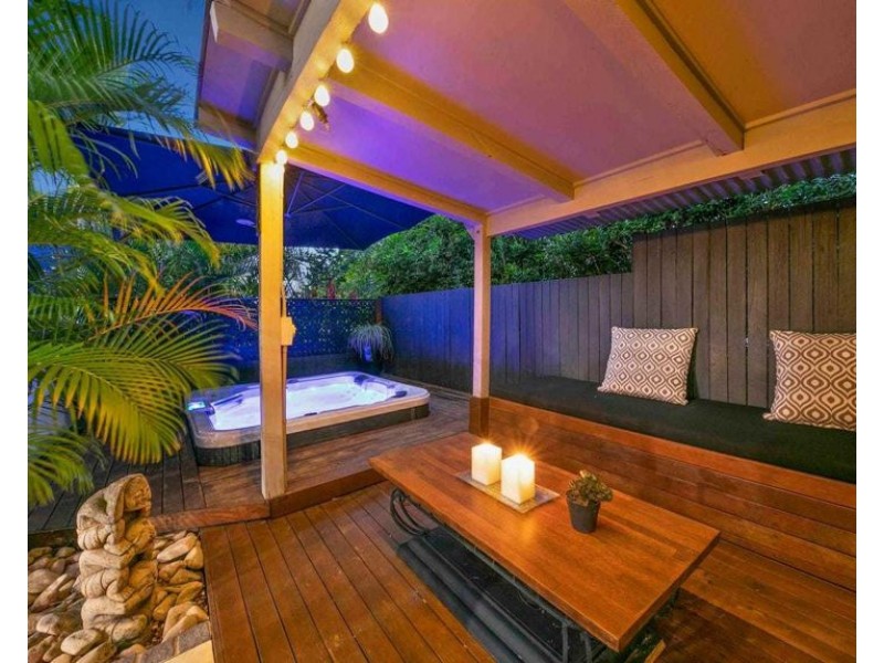 18 Port Street, Jamboree Heights QLD 4074