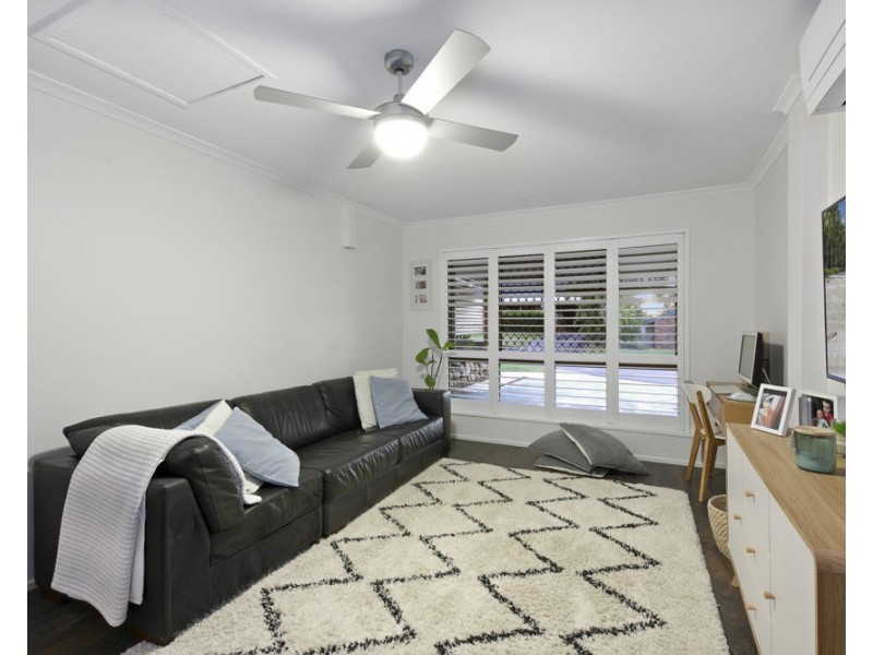 18 Port Street, Jamboree Heights QLD 4074