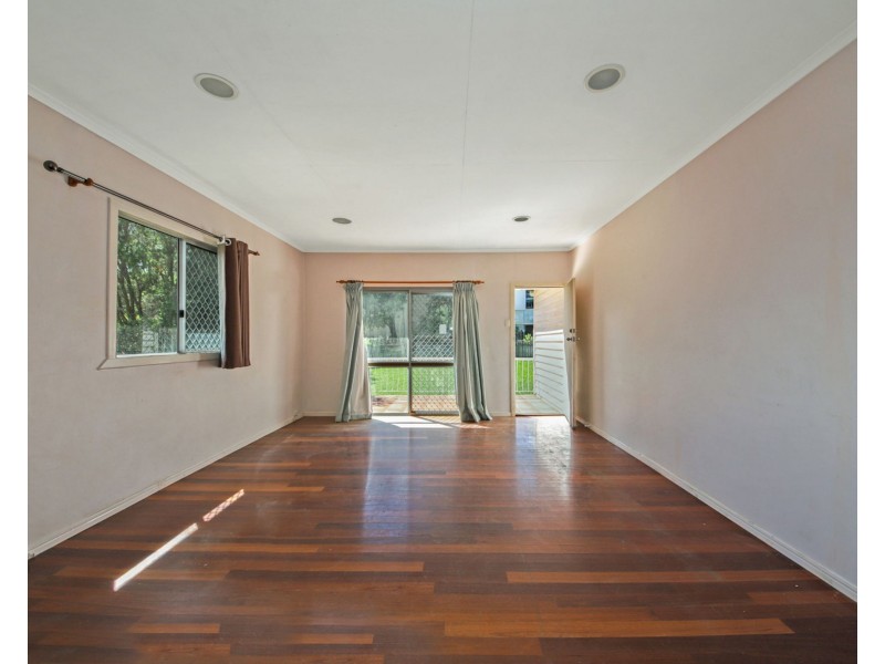 32 Fort Rd, Oxley QLD 4075