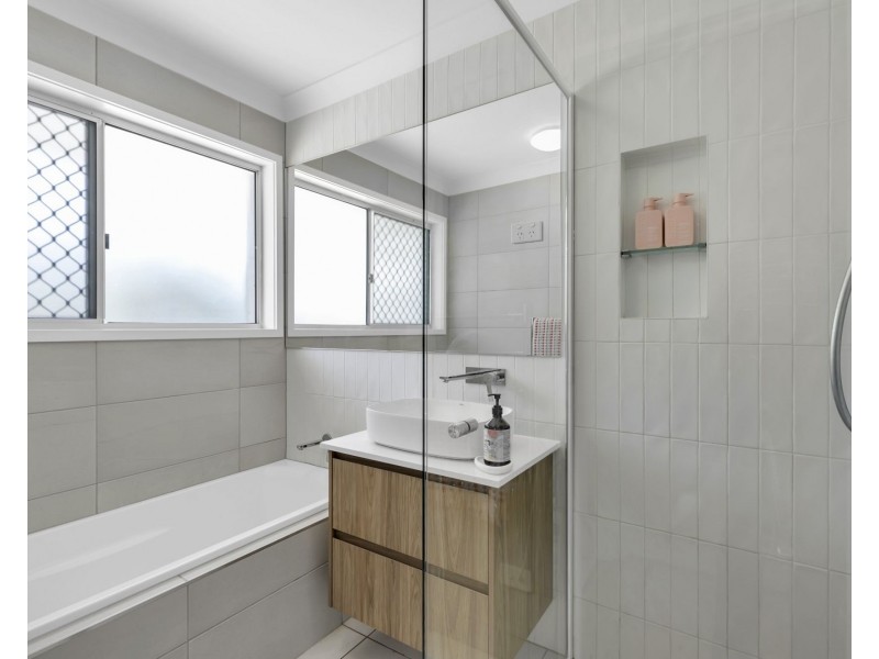 2 Moolanda Street, Jindalee QLD 4074