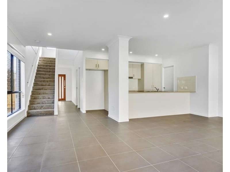 7 Peter Harbeck Street, Spring Mountain QLD 4124