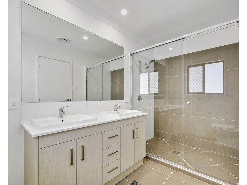 7 Peter Harbeck Street, Spring Mountain QLD 4124