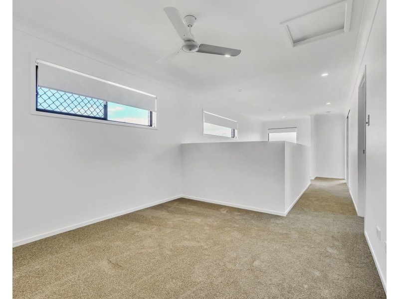 7 Peter Harbeck Street, Spring Mountain QLD 4124