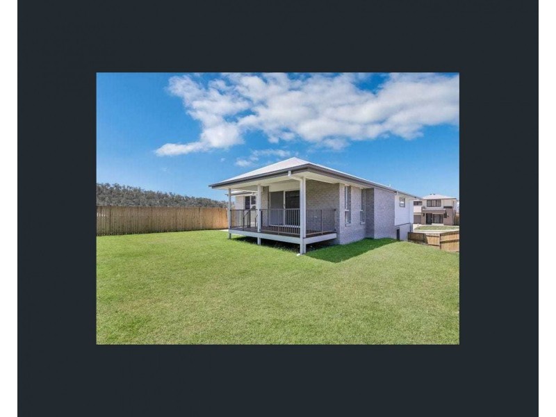 27 New York Way, Spring Mountain QLD 4124