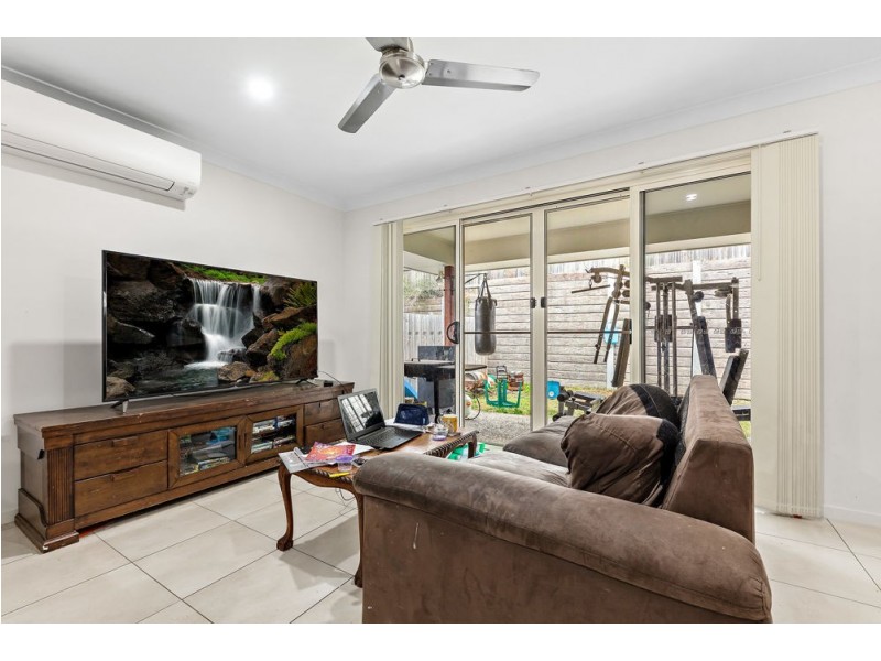 17 Jaffray Street, Bellbird Park QLD 4300