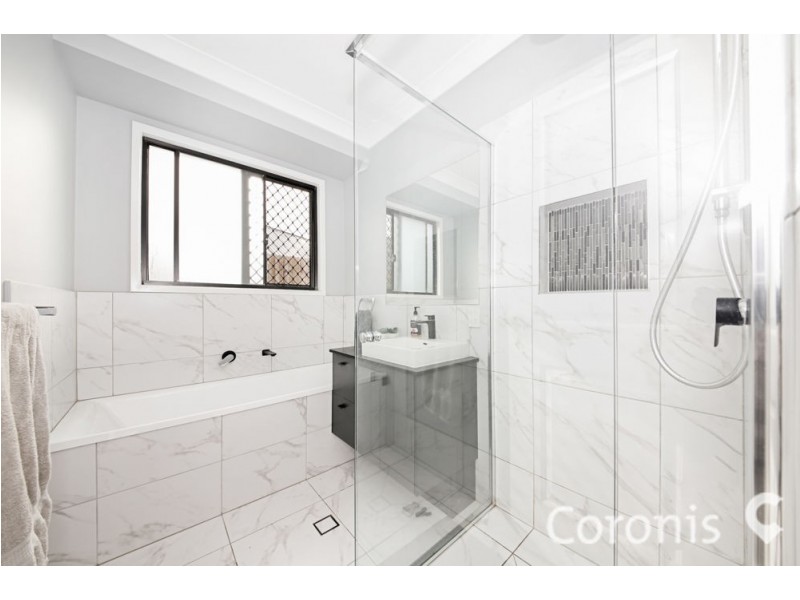 197 Woodline Drive, Spring Mountain QLD 4124