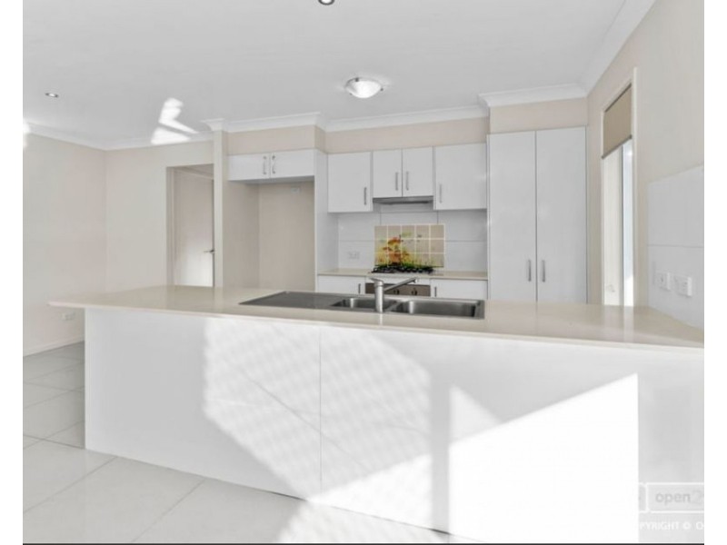 48 Cordeaux Crescent, Redbank Plains QLD 4301
