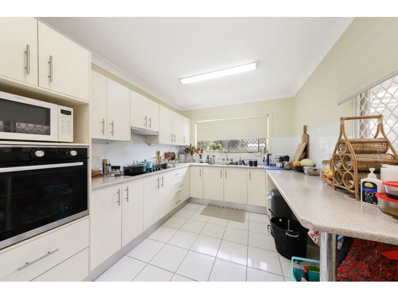 15 Gladstone Street, Oxley QLD 4075