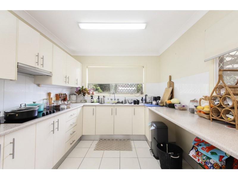 15 Gladstone Street, Oxley QLD 4075