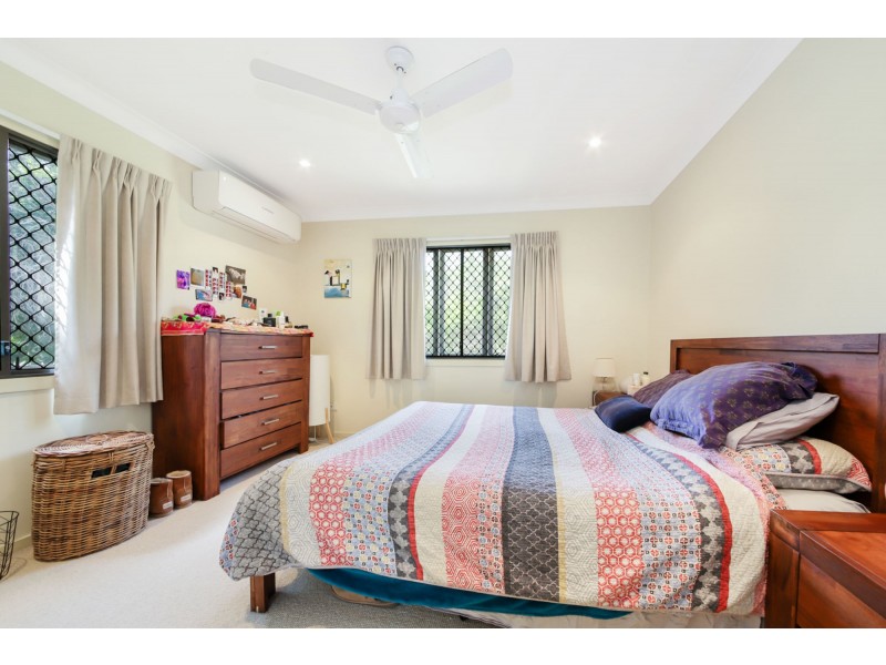 15 Gladstone Street, Oxley QLD 4075